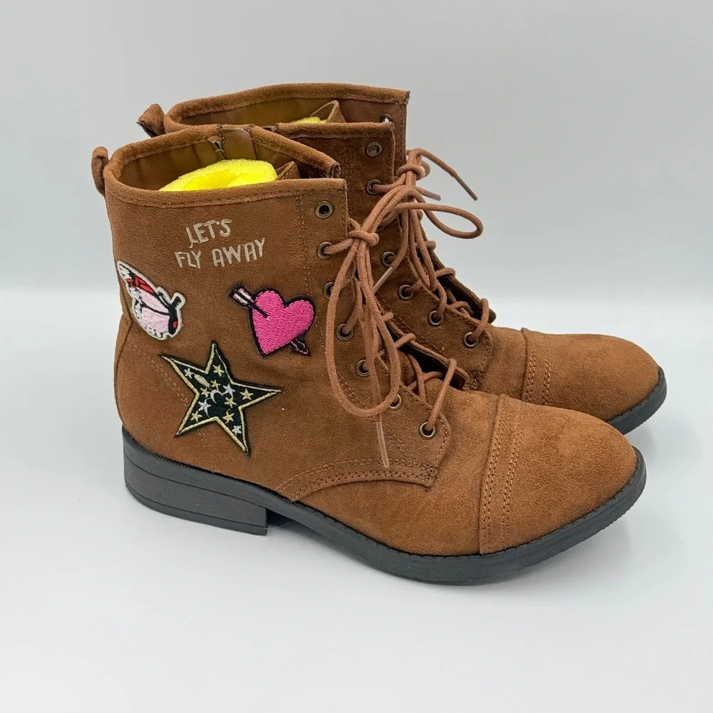 Steve‎ Madden JINCHARGE Girls Tan Faux Suede Patch Combat Boots Size 5 JINC01S7